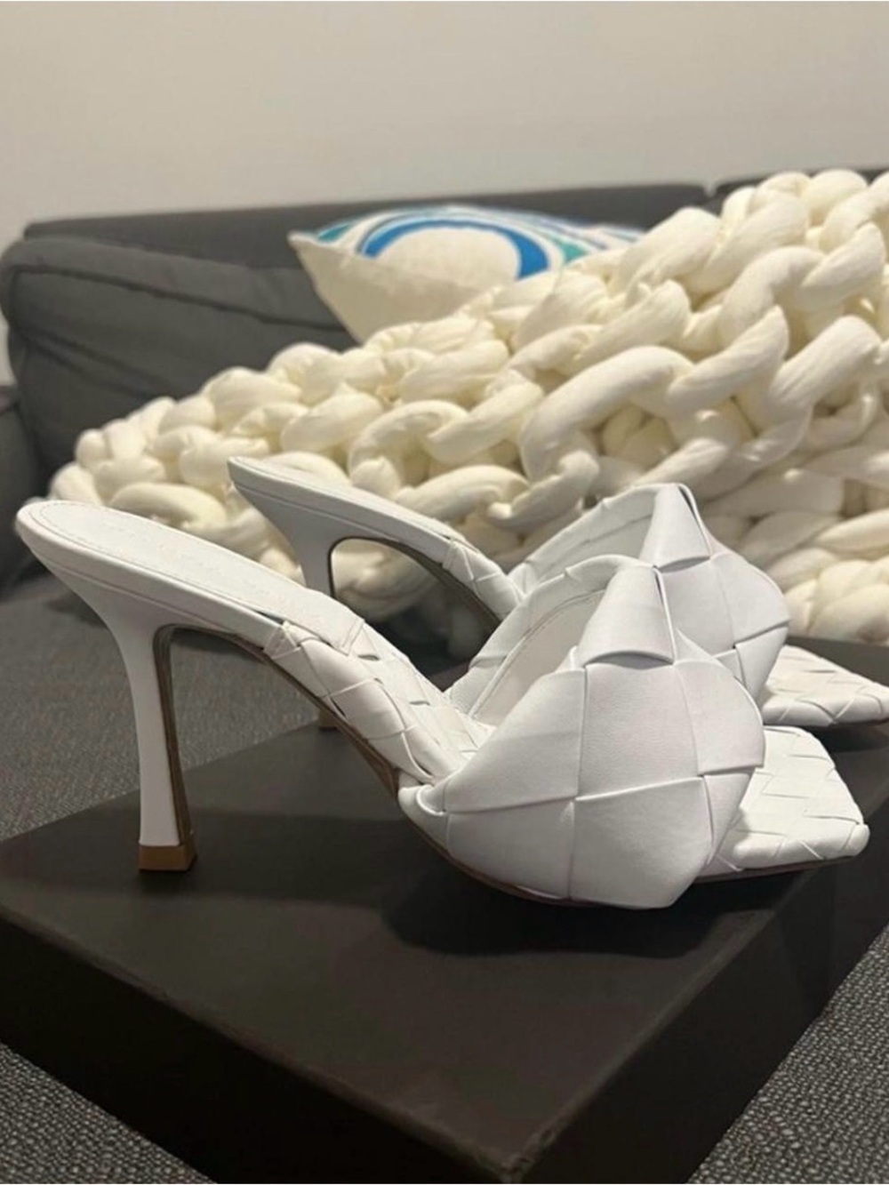 Bottega Veneta White Woven Leather High Heel Mule - Picture 3 of 6